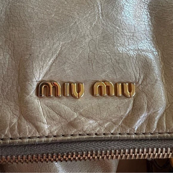 MIU MIU VITELLO SHINE BOW BAG - Picture 2 of 16
